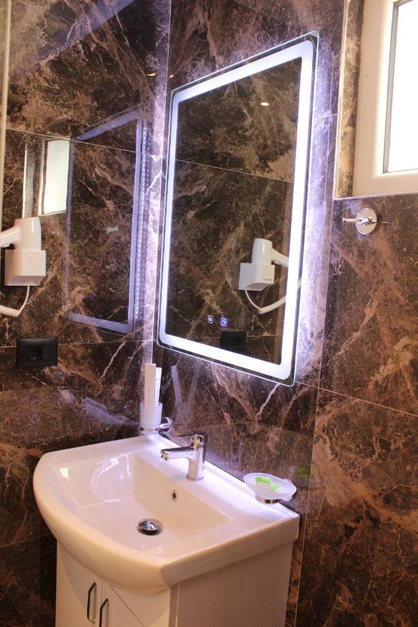 Bebi Hotel And Apartments ساراندا المظهر الخارجي الصورة