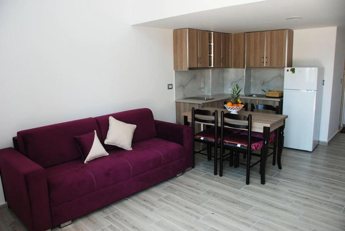 Bebi Hotel And Apartments ساراندا المظهر الخارجي الصورة