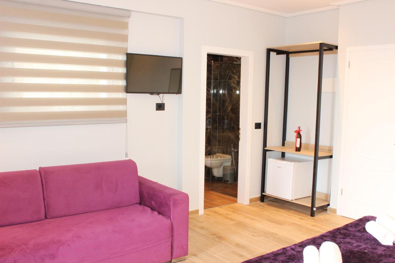 Bebi Hotel And Apartments ساراندا المظهر الخارجي الصورة