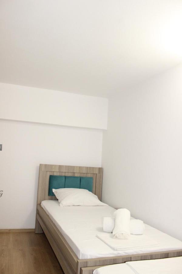 Bebi Hotel And Apartments ساراندا المظهر الخارجي الصورة