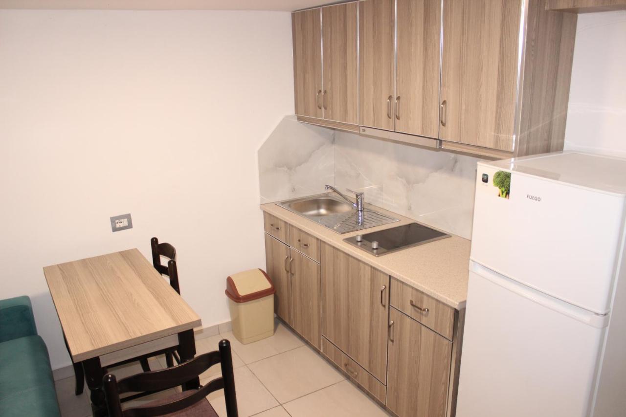 Bebi Hotel And Apartments ساراندا المظهر الخارجي الصورة