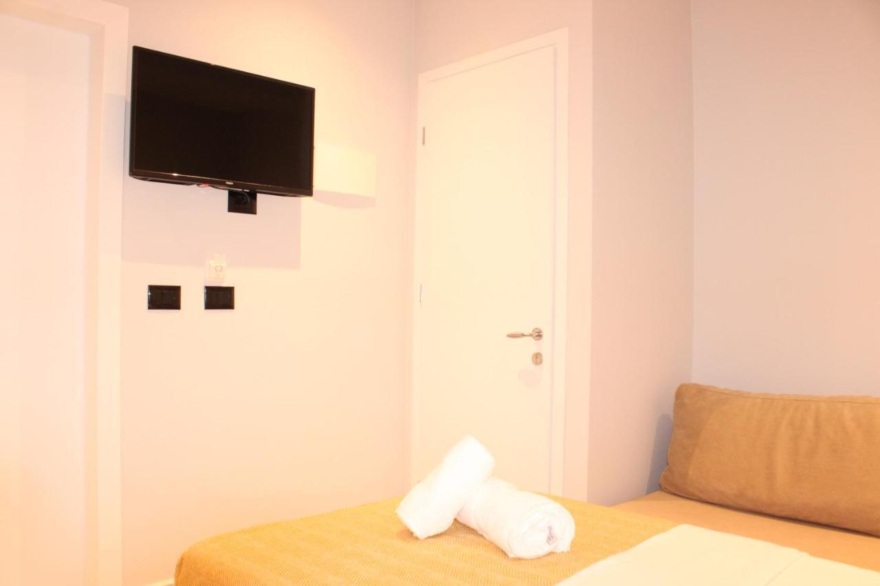 Bebi Hotel And Apartments ساراندا المظهر الخارجي الصورة