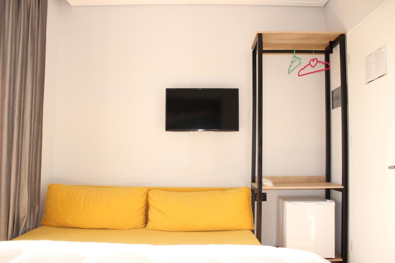 Bebi Hotel And Apartments ساراندا المظهر الخارجي الصورة
