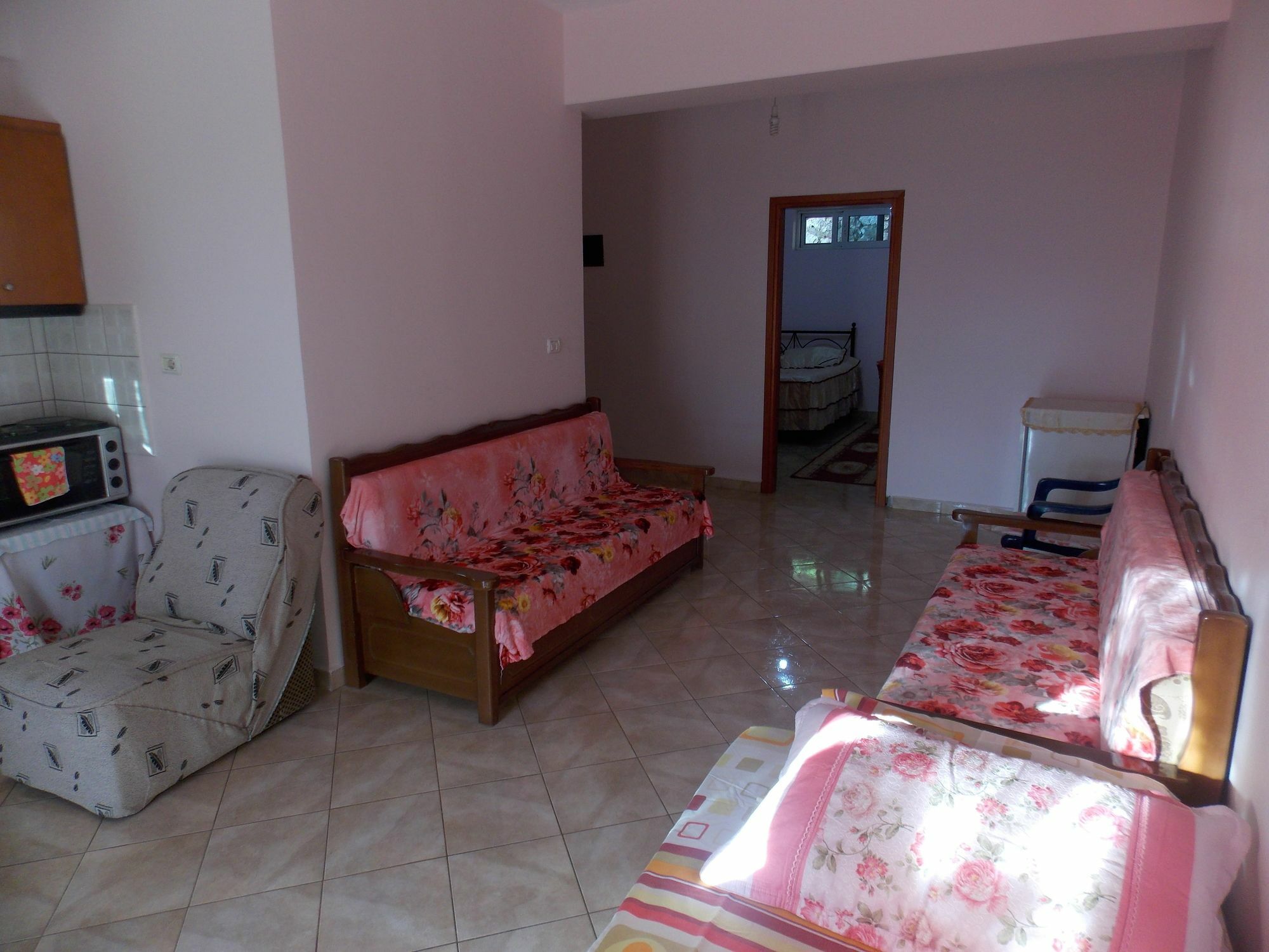 Bebi Hotel And Apartments ساراندا المظهر الخارجي الصورة